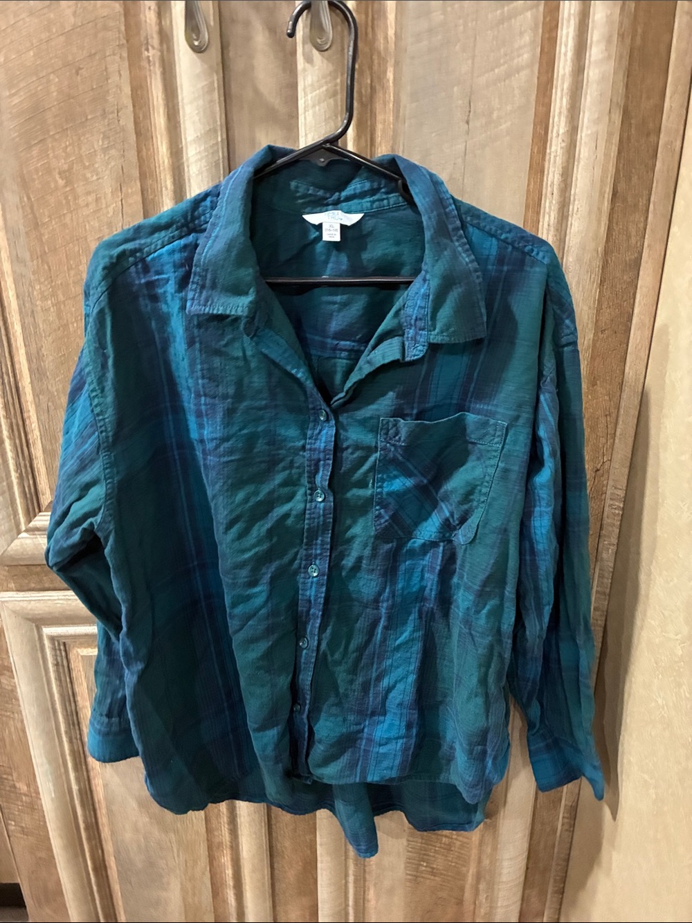 Time and Tru Teal and Navy Plaid Casual Button-Down Shirt